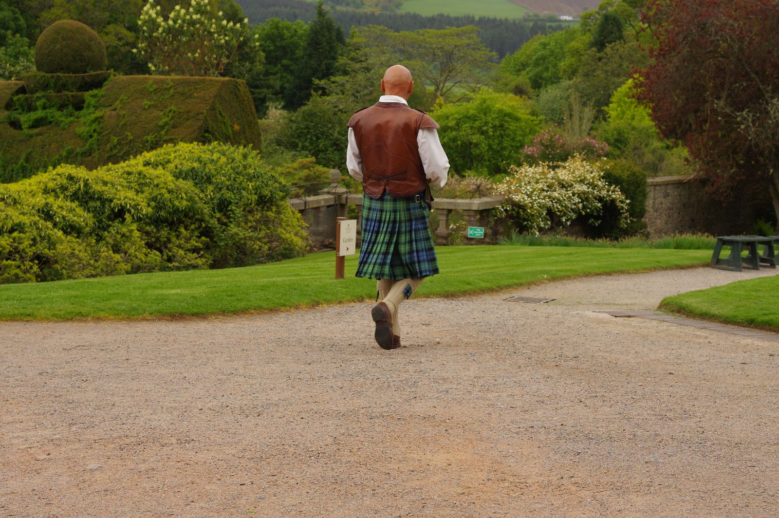 苏格兰粗犷中的柔美——克拉西斯城堡花园