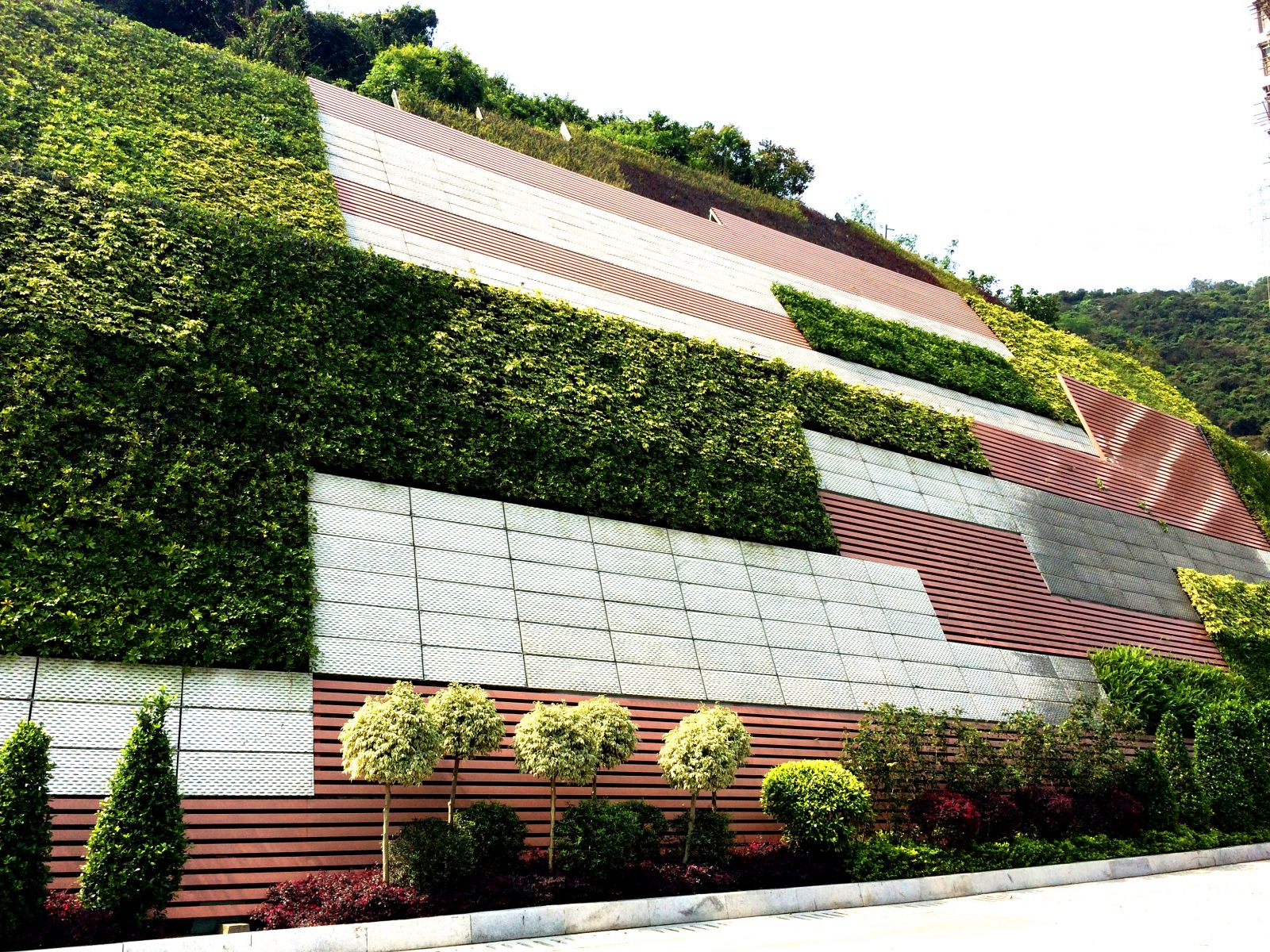 2016园冶杯专业奖参赛项目：汉京半山公馆垂直绿化